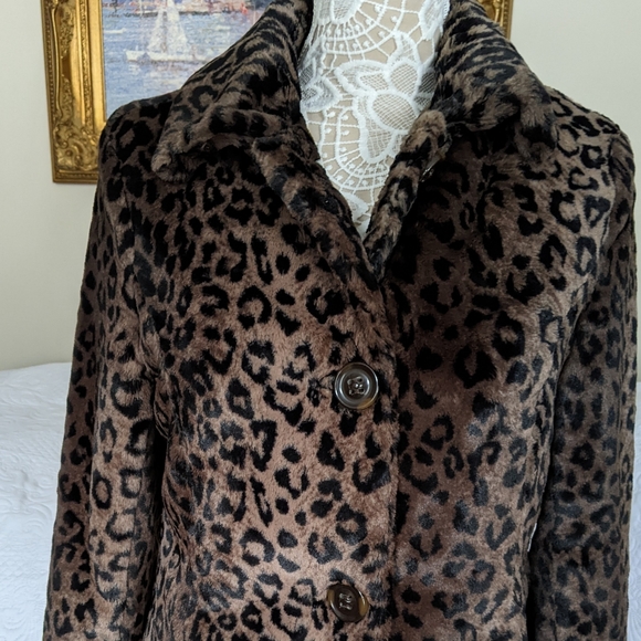 Weatherproof Faux Fur Coat - Picture 9 of 13